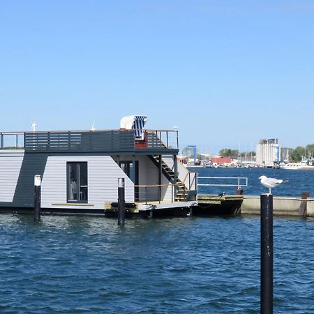 Hotel Hausboot Bali Fehmarn Exterior foto